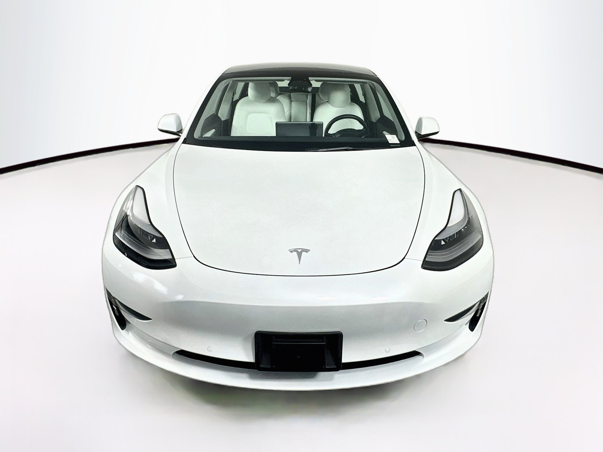 Used 2022 Tesla Model 3 Standard Range Plus RWD image 2