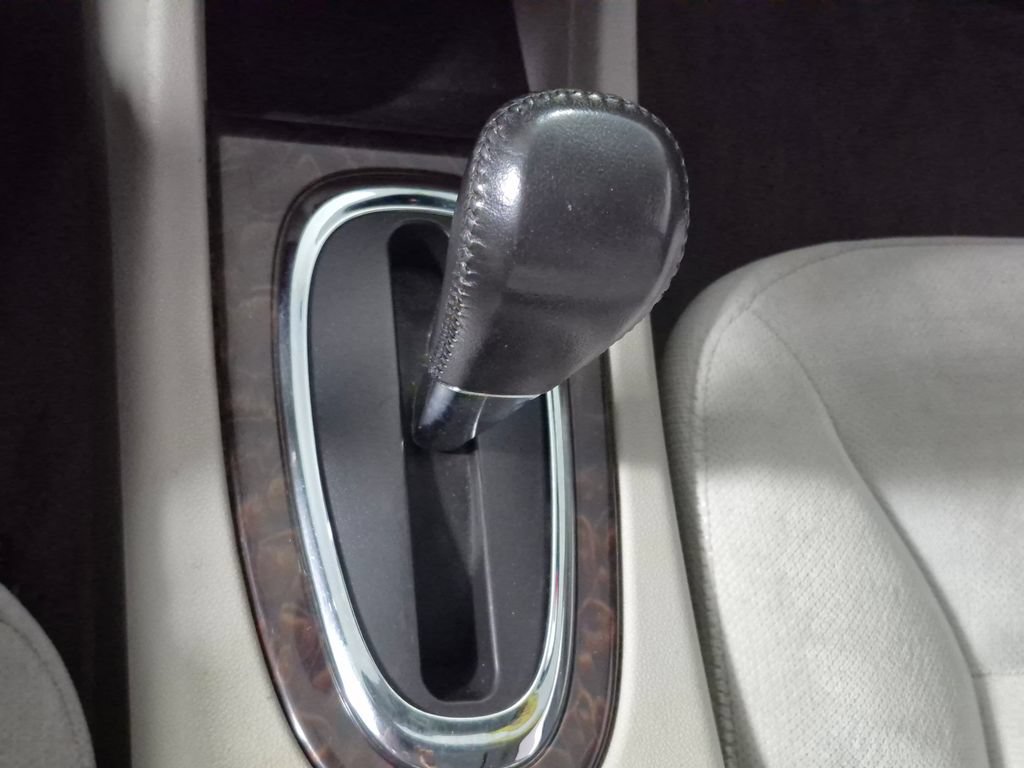 Used 2014 Chevrolet Impala LT w/ LT Sunroof Package FWD image 19