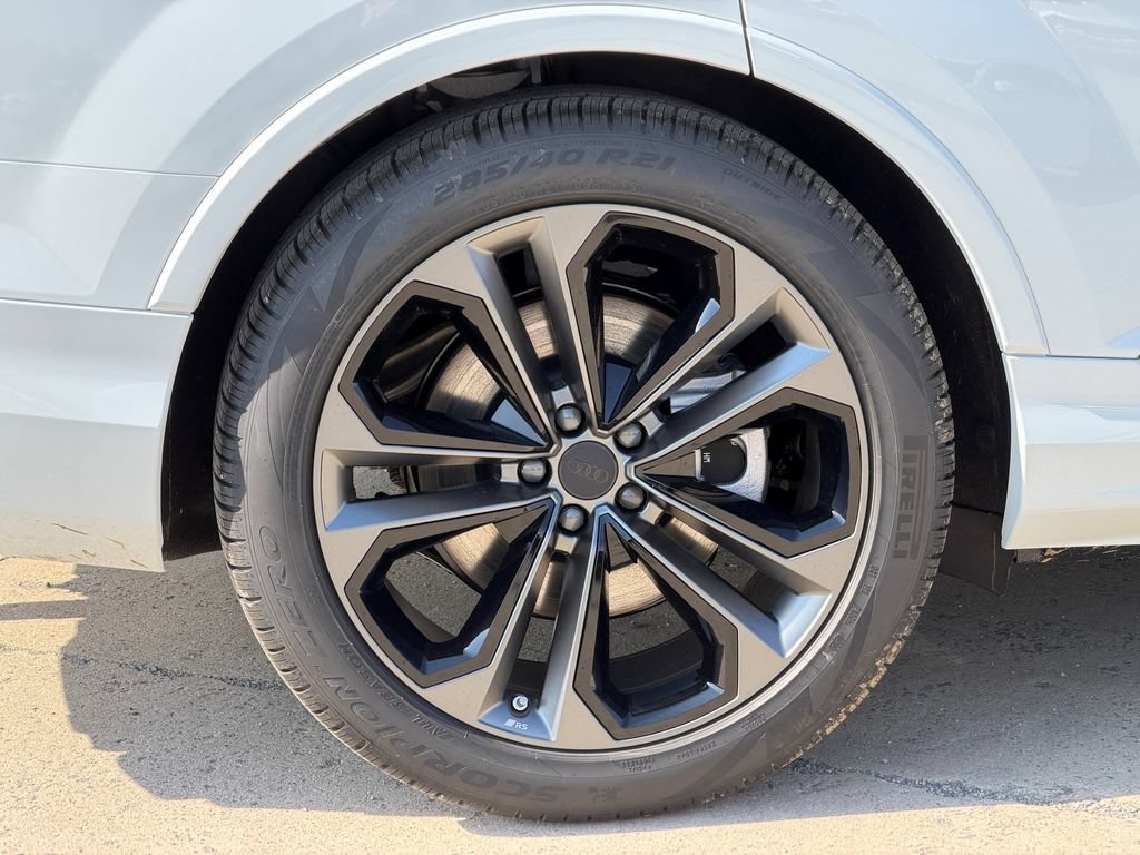 New 2026 Audi Q7 3.0T Premium Plus AWD/4WD image 10