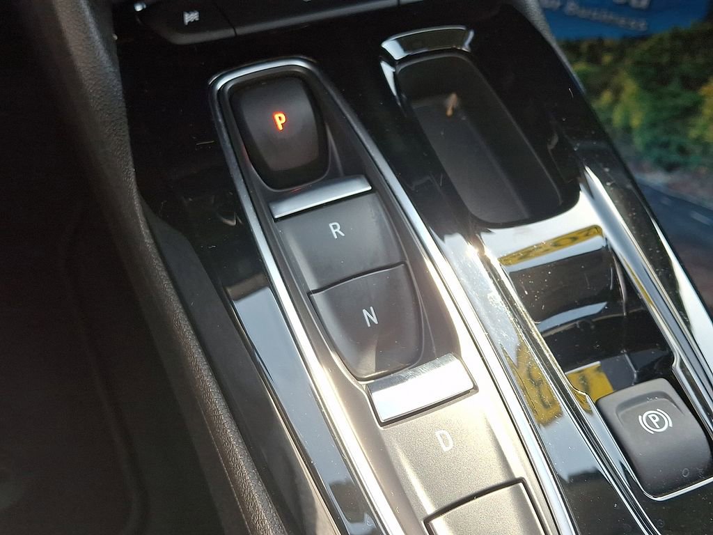 Certified 2023 Chevrolet Bolt EUV Premier w/ Super Cruise Package image 15