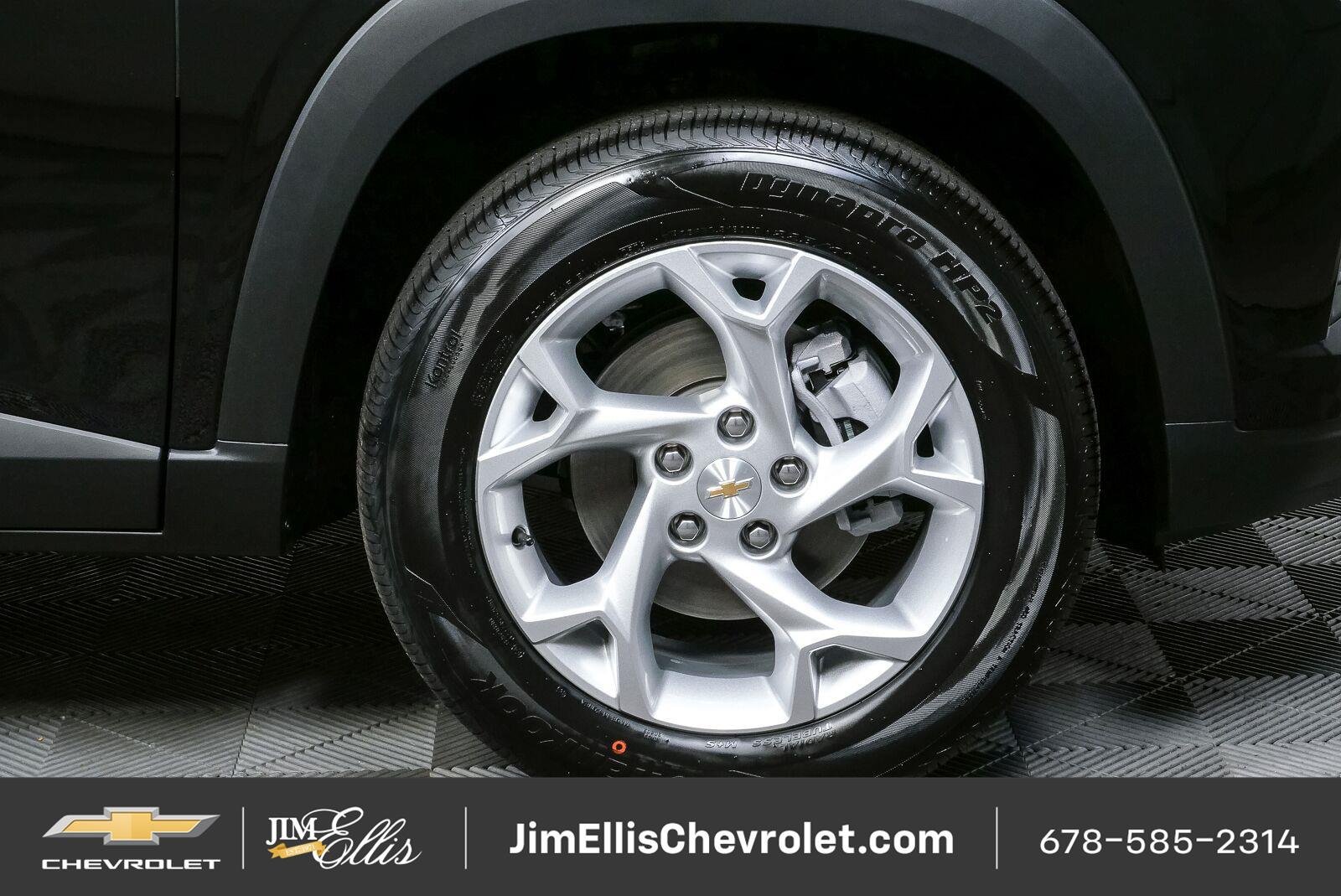 New 2026 Chevrolet Trax LS w/ LS Convenience Package FWD image 35