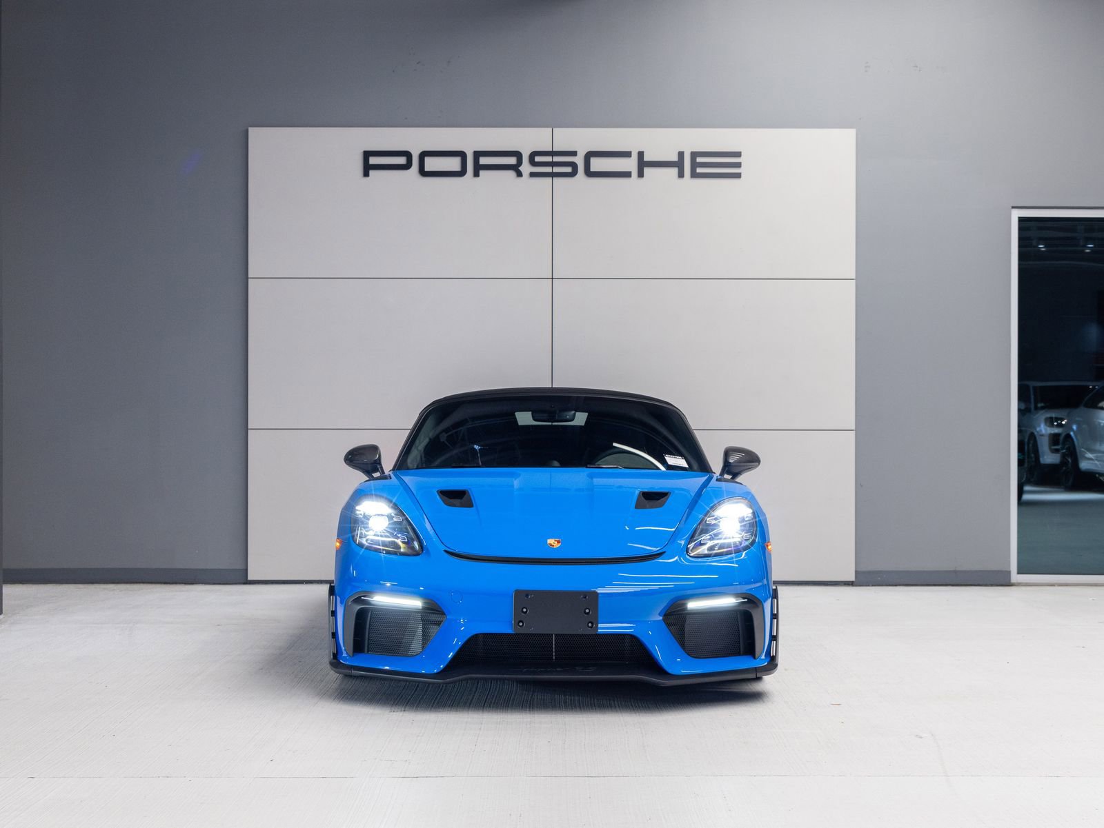 Certified 2025 Porsche 718 Boxster Spyder RS RWD image 10
