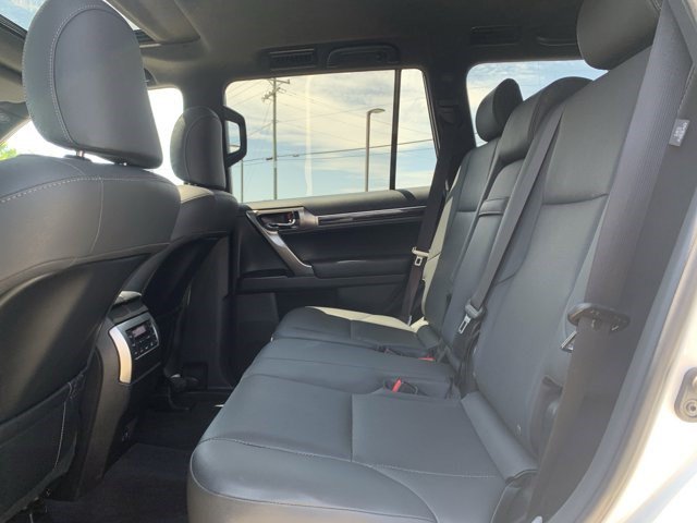Used 2023 Lexus GX 460 Premium w/ Premium Package AWD/4WD image 32