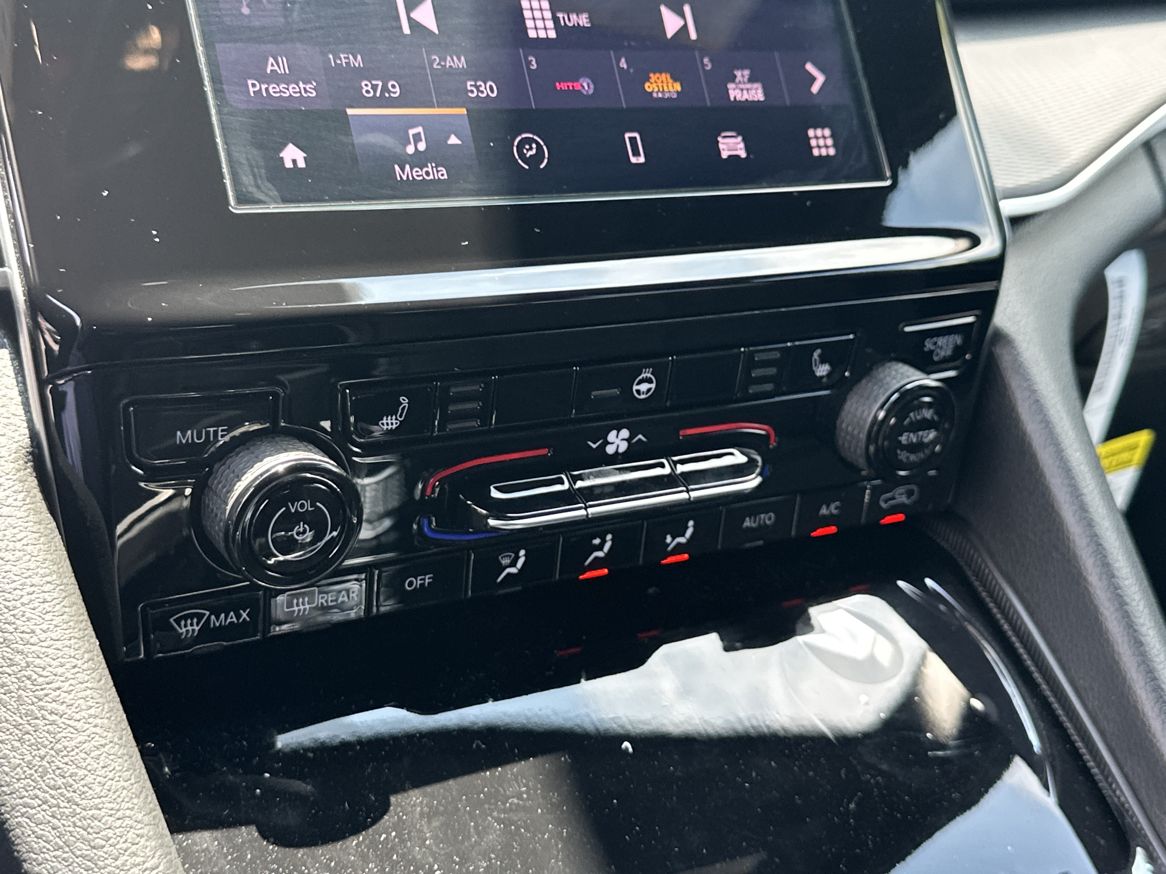 New 2026 Jeep Grand Cherokee Laredo X RWD image 26