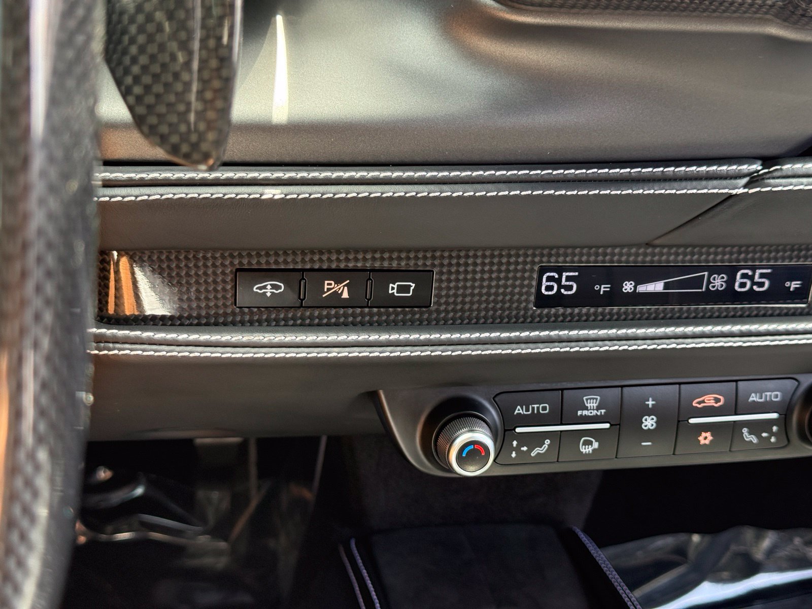 Used 2020 Ferrari F8 Tributo RWD image 58