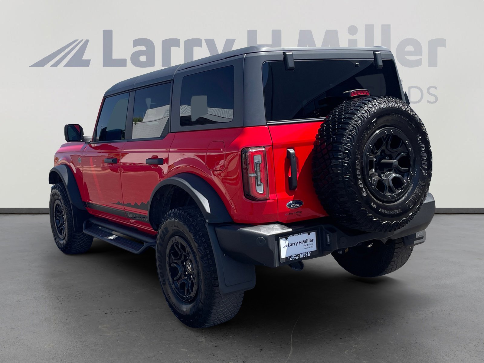Certified 2022 Ford Bronco Wildtrak AWD/4WD image 3