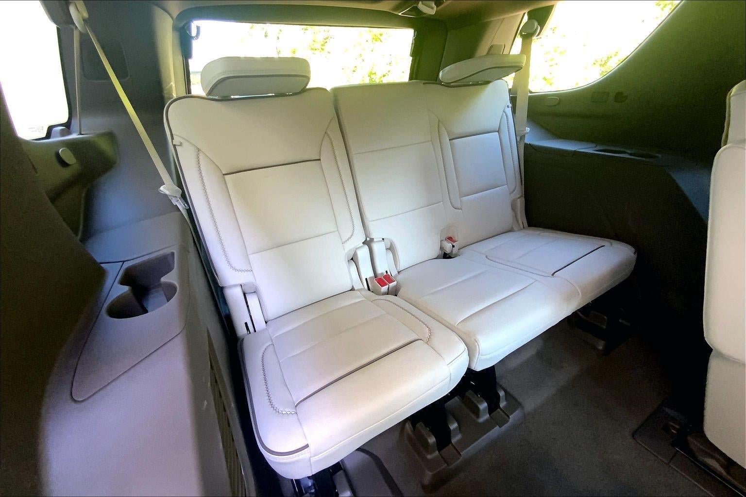 Used 2025 GMC Yukon Denali AWD/4WD image 25