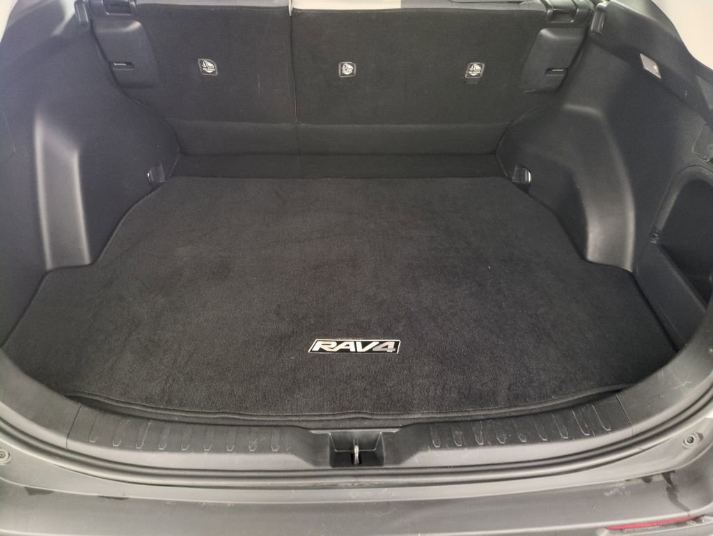 Used 2019 Toyota RAV4 XLE image 25