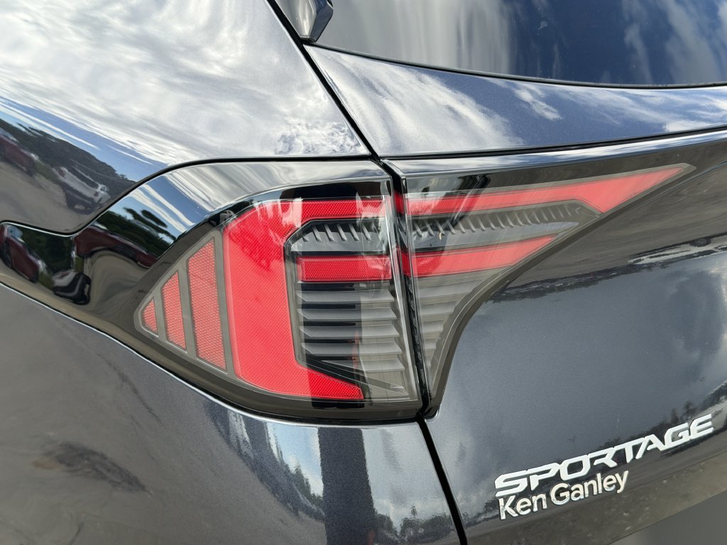 New 2027 Kia Sportage EX FWD image 11