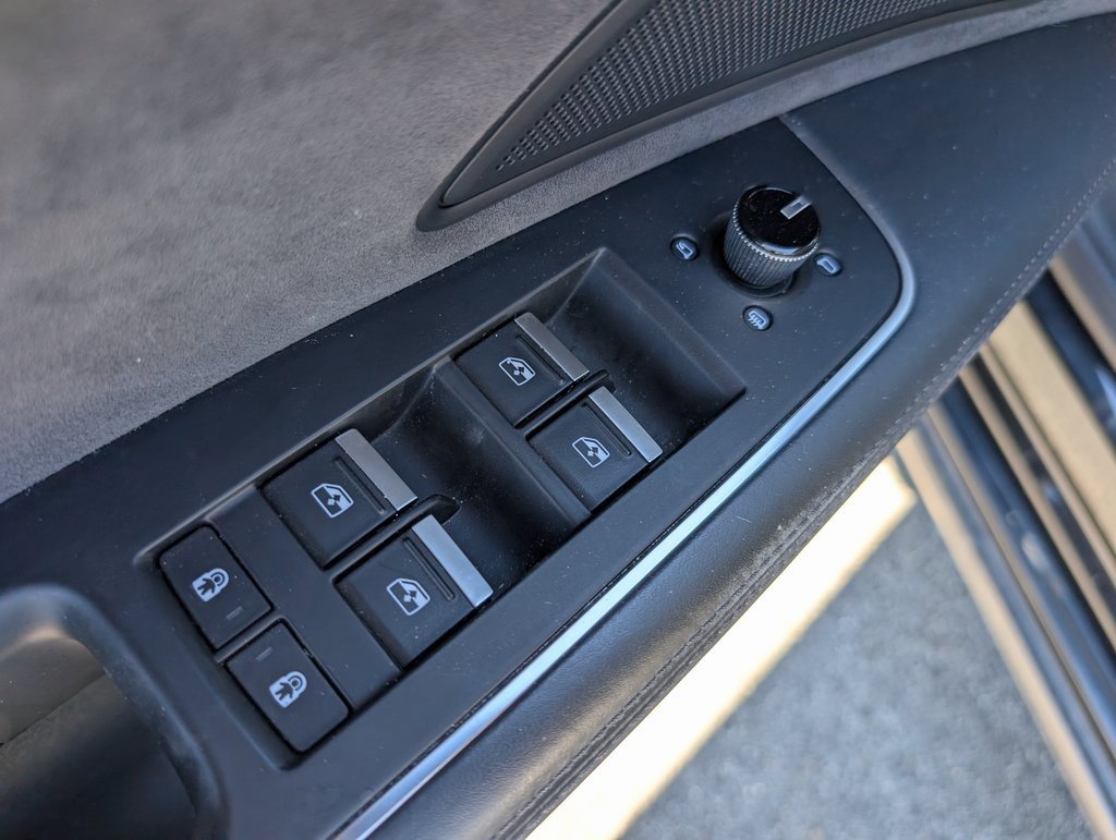 Used 2020 Audi A8 L 3.0T w/ Executive Package image 15