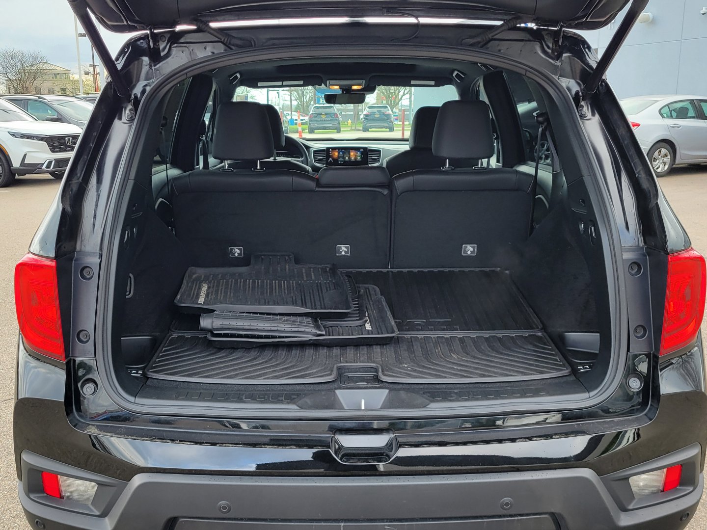 Used 2023 Honda Passport EX-L image 8
