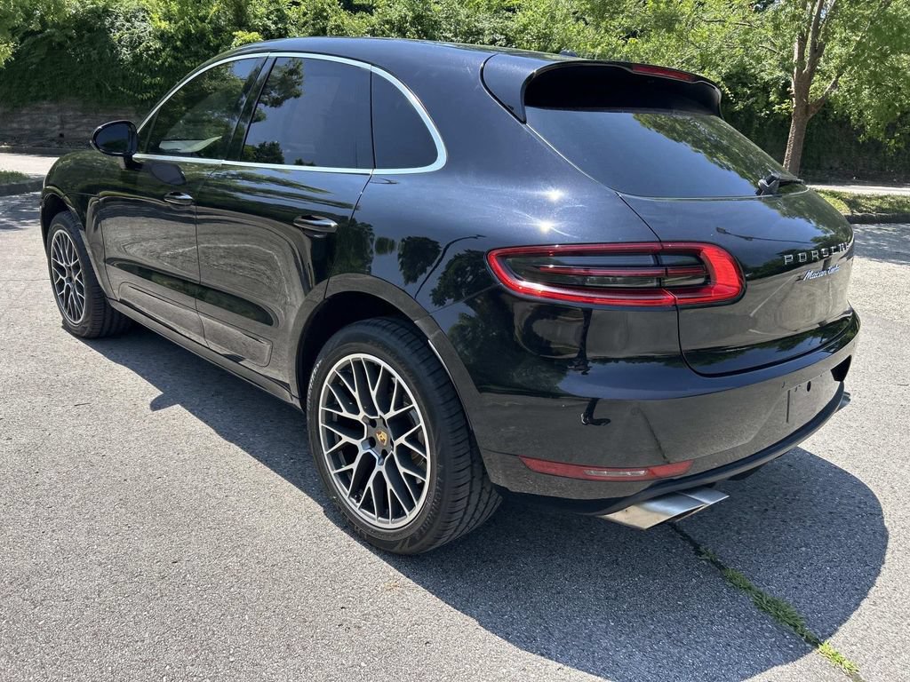 Used 2015 Porsche Macan Turbo AWD/4WD image 5