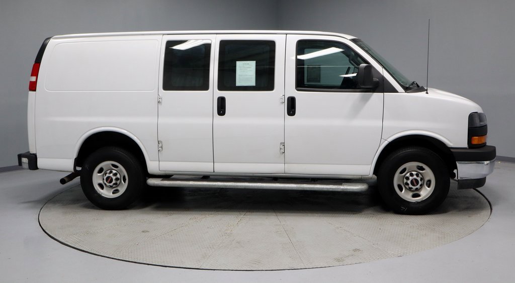 Used 2024 GMC Savana 2500 w/ Driver Convenience Package image 4
