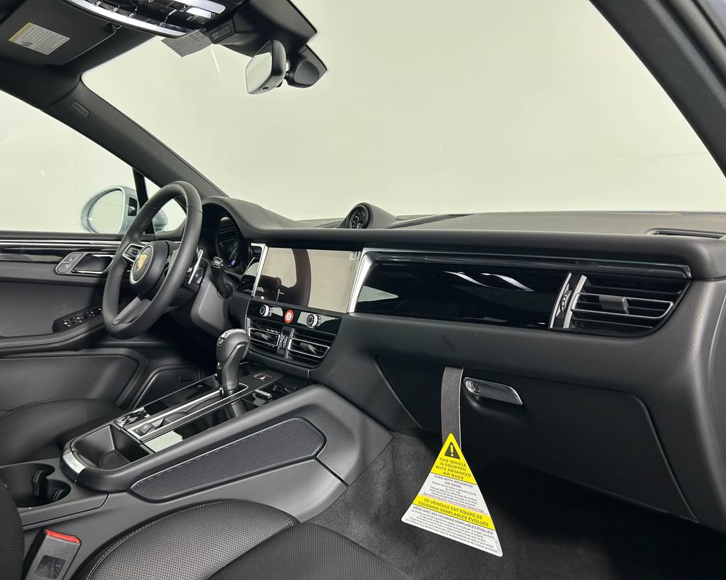 New 2026 Porsche Macan AWD/4WD image 22