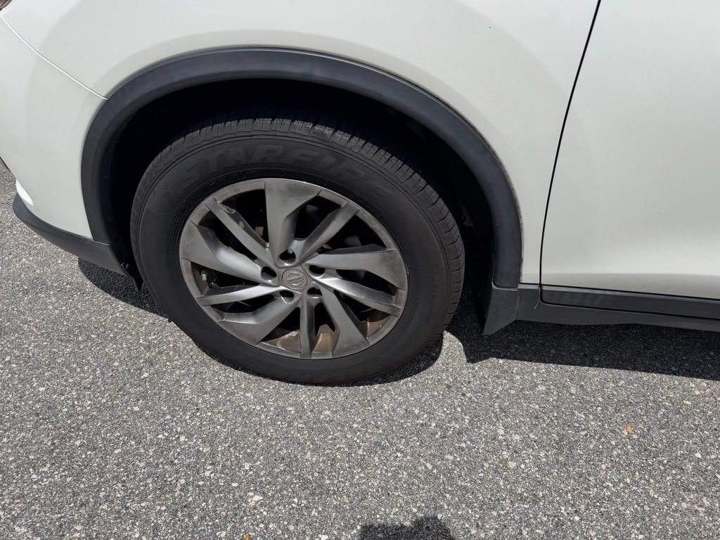 Used 2014 Nissan Rogue SL FWD image 9