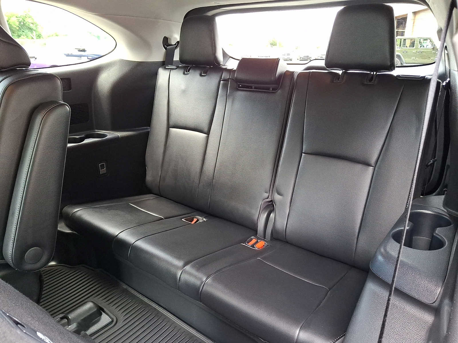 Used 2021 Toyota Highlander Limited AWD/4WD image 10