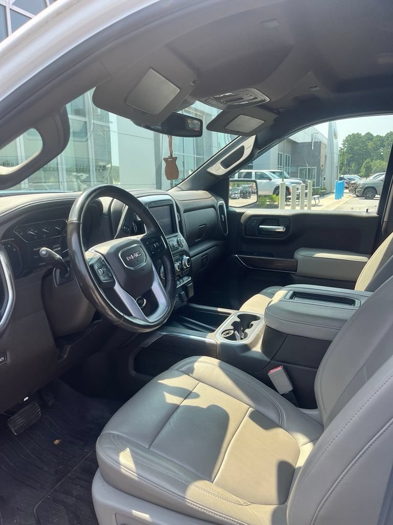 Used 2019 GMC Sierra 1500 SLT w/ SLT Premium Plus Package AWD/4WD image 9