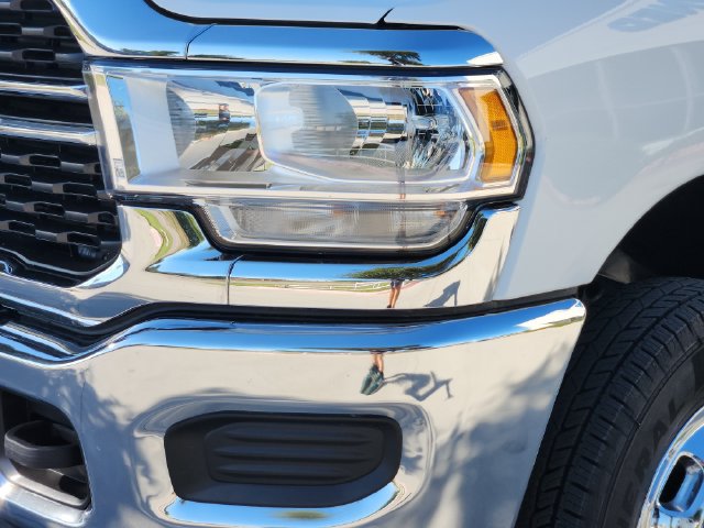 Used 2024 RAM 3500 SLT w/ Quick Order Package 2YG SLT AWD/4WD image 10