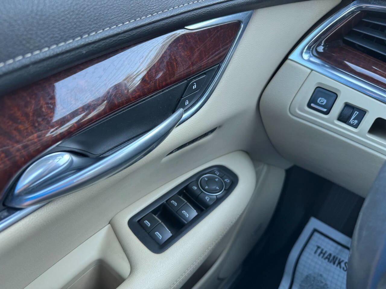 Used 2017 Cadillac XT5 Luxury w/ Driver Awareness Package image 48