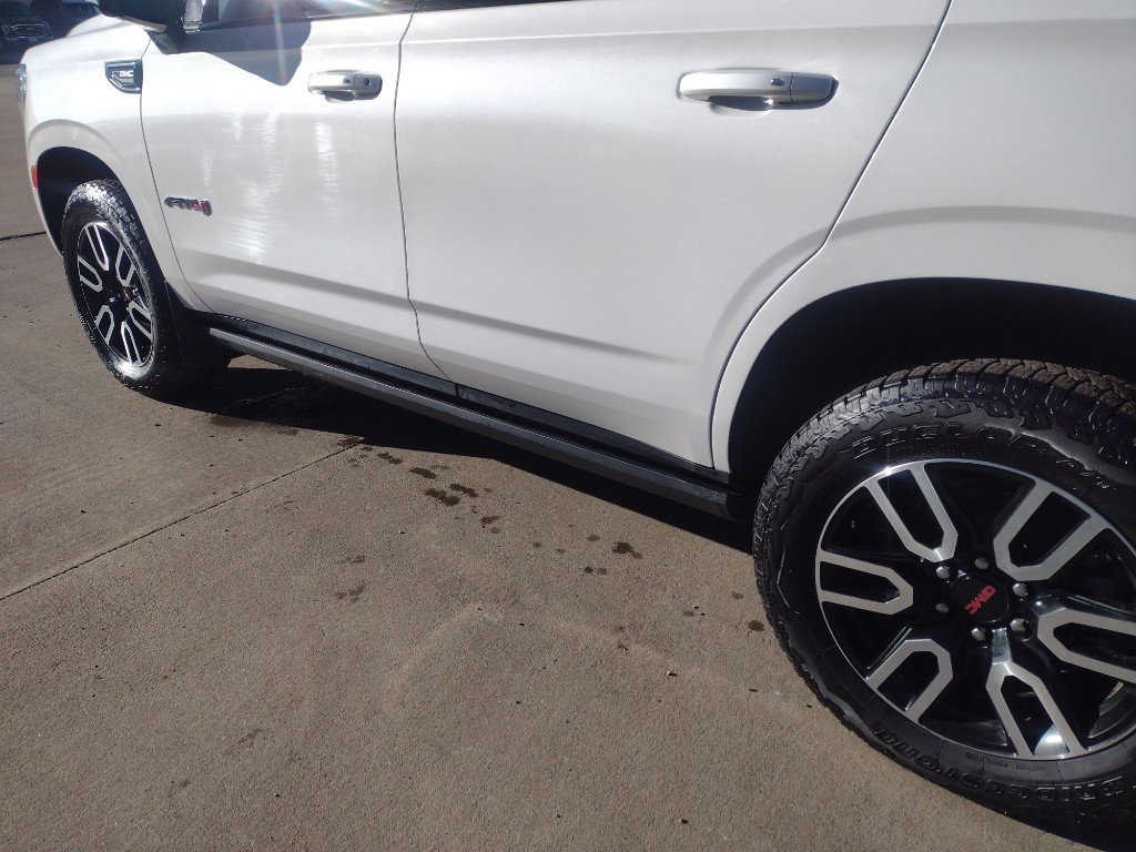 Used 2024 GMC Yukon AT4 w/ AT4 Premium Package image 11