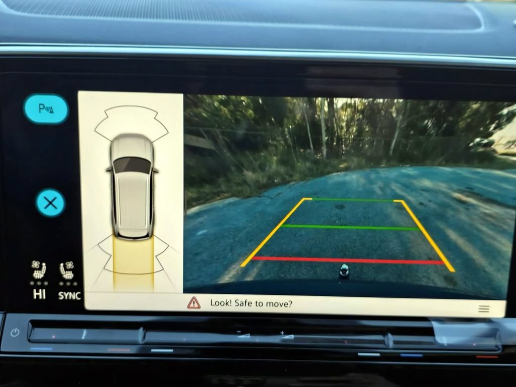 New 2026 Volkswagen Atlas SE FWD image 14