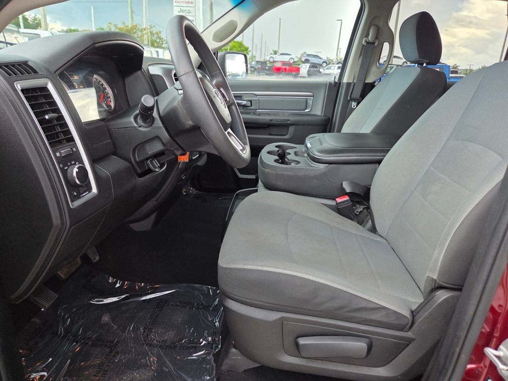 Used 2021 RAM 1500 Classic SLT AWD/4WD image 27