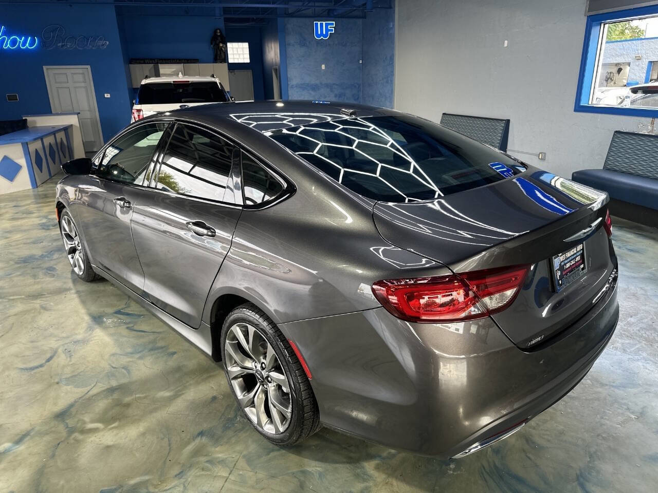 Used 2016 Chrysler 200 S w/ Comfort Group image 12