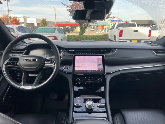 Used 2023 Jeep Grand Cherokee Overland w/ Luxury Tech Group IV image 14