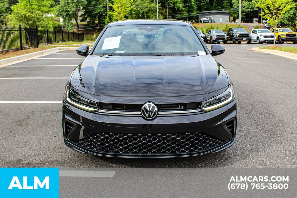 Used 2025 Volkswagen Jetta Sport FWD image 9