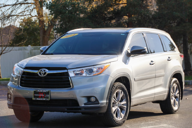 Used 2014 Toyota Highlander XLE