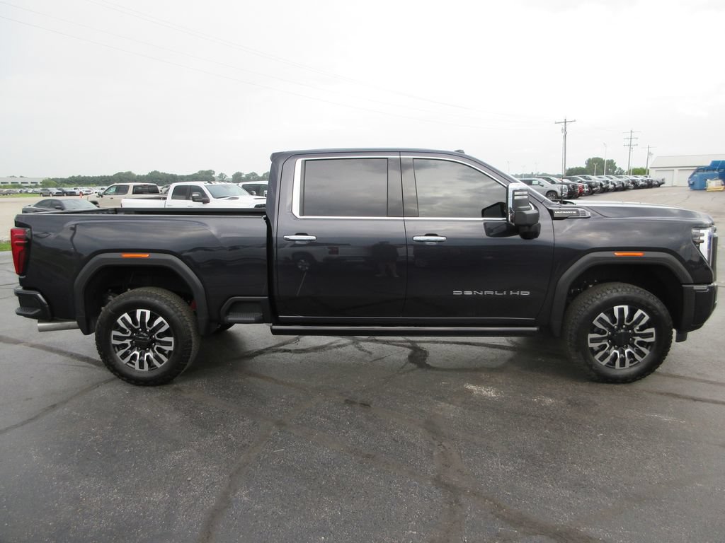 Certified 2026 GMC Sierra 2500 Denali Ultimate w/ Max Trailering Package AWD/4WD image 5