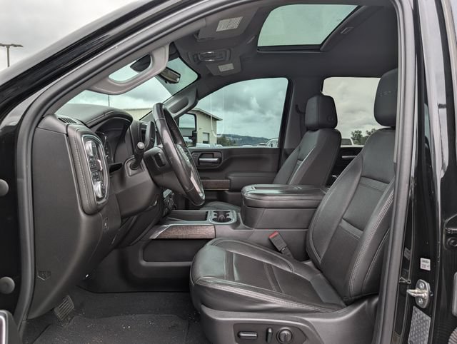 Used 2020 GMC Sierra 3500 Denali w/ Technology Package AWD/4WD image 13
