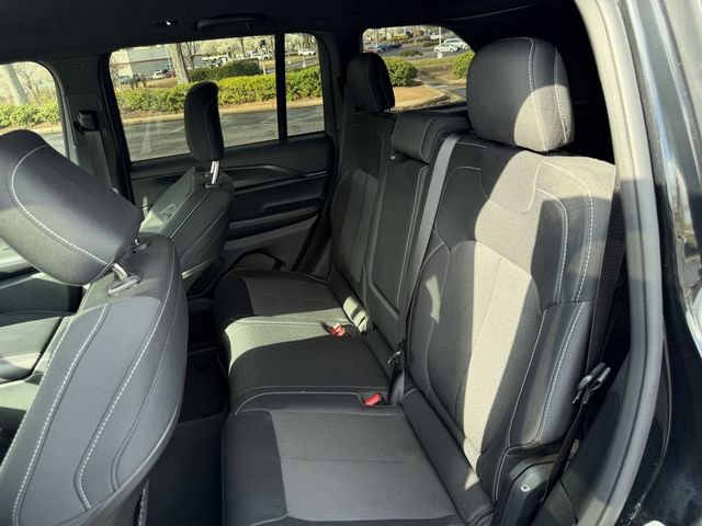 Used 2024 Jeep Grand Cherokee Laredo w/ MOPAR Finishing Package image 24