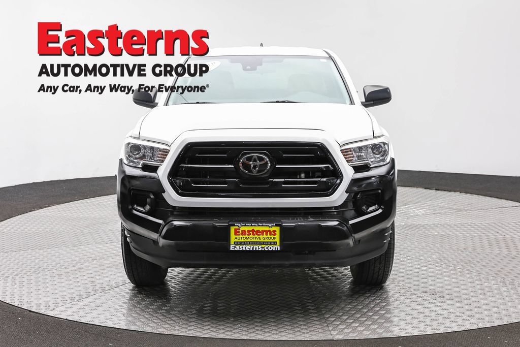 Used 2018 Toyota Tacoma SR RWD image 2