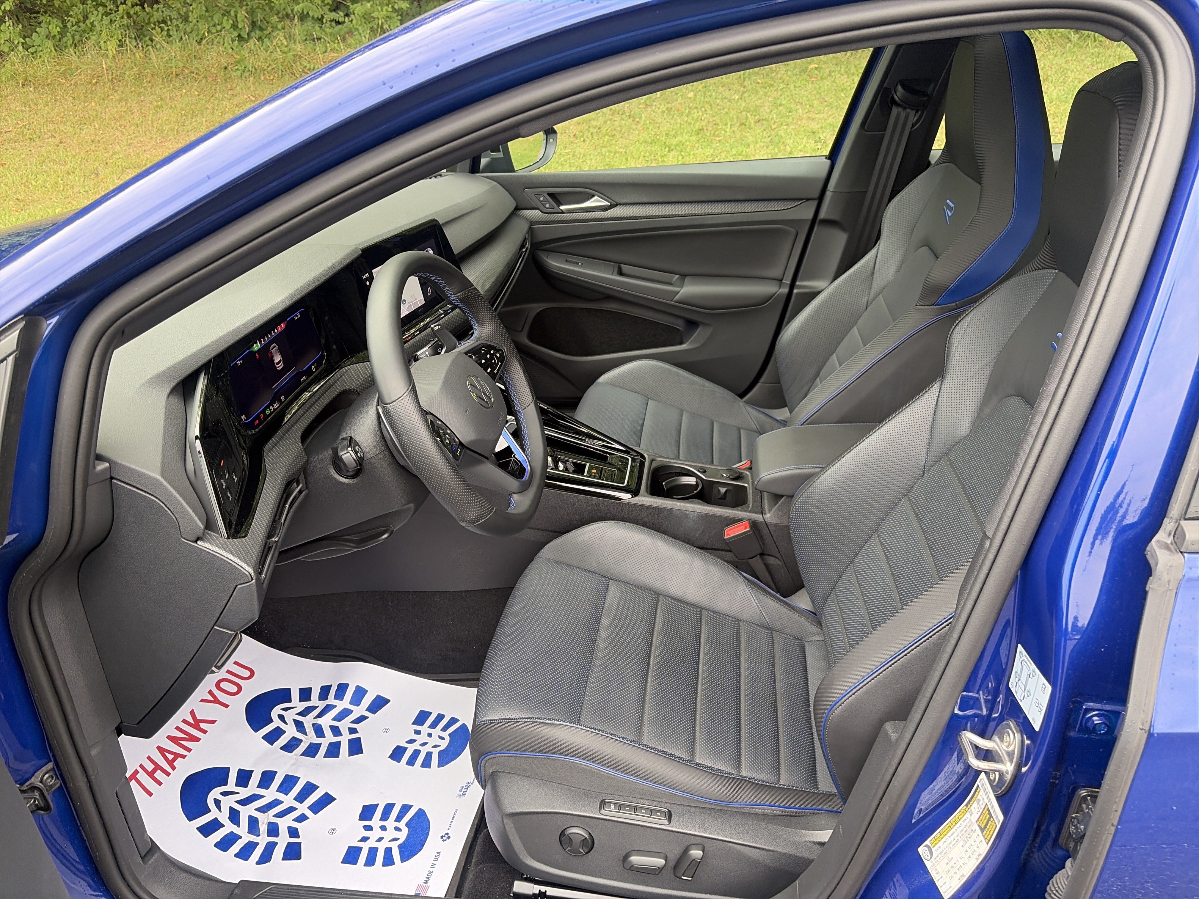 Used 2024 Volkswagen Golf R AWD/4WD image 16