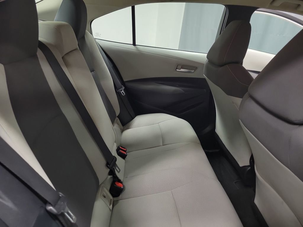 Used 2021 Toyota Corolla LE image 21