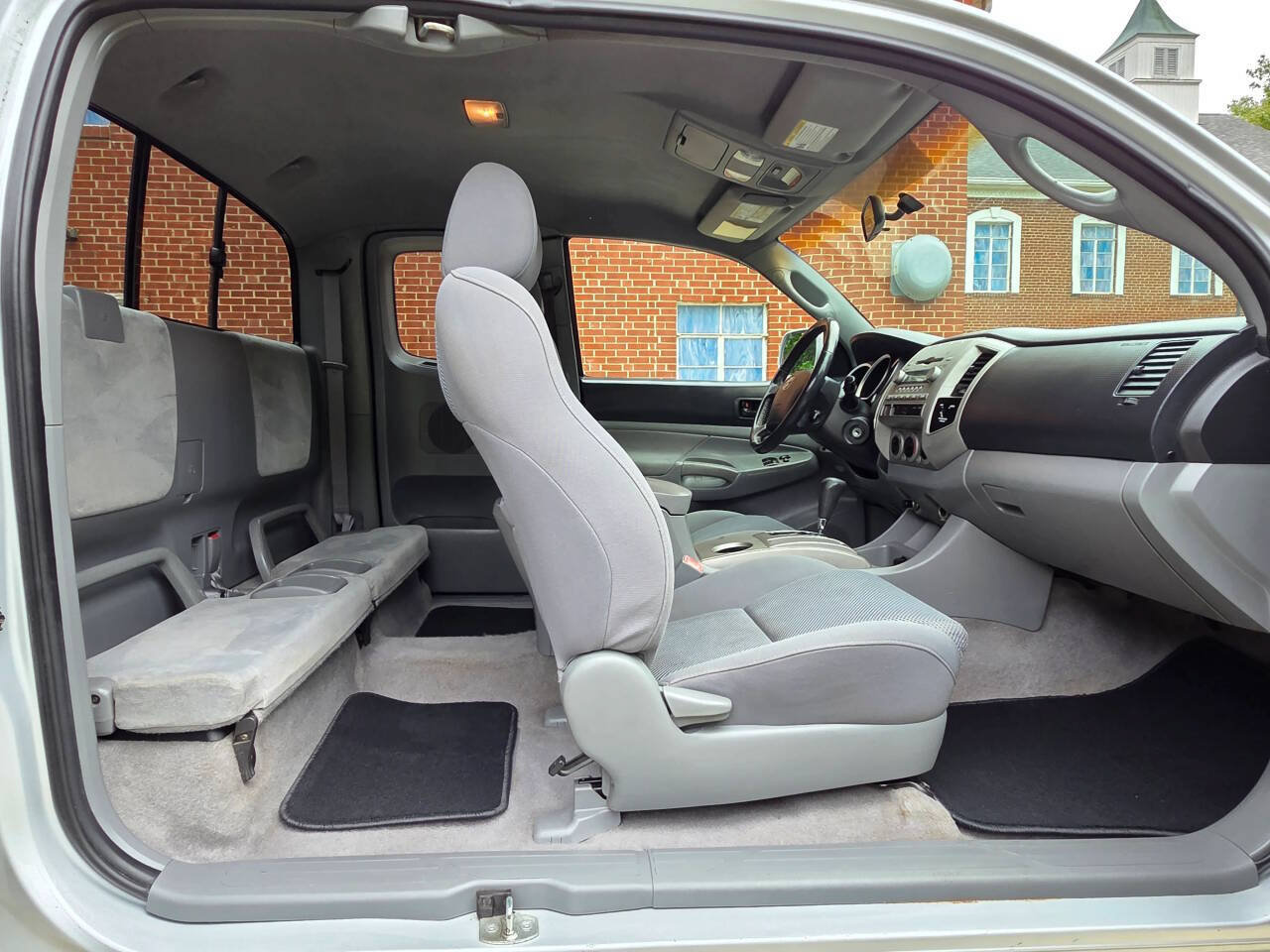Used 2005 Toyota Tacoma PreRunner RWD image 18