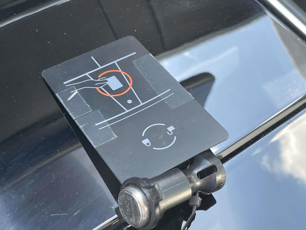 Used 2020 Tesla Model Y Long Range image 26