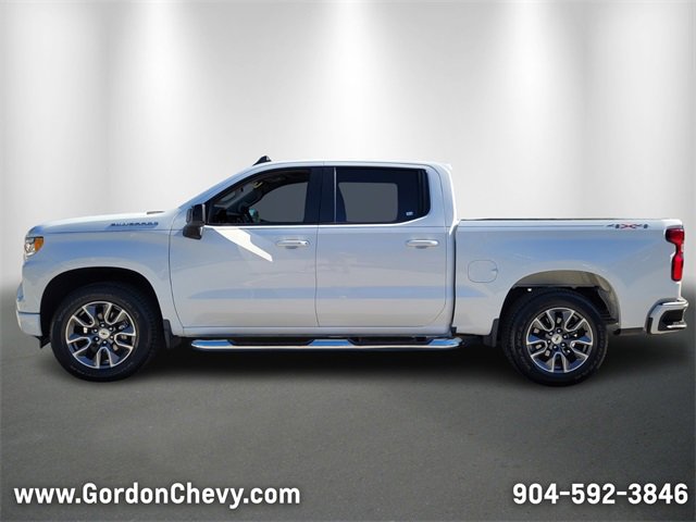 Used 2022 Chevrolet Silverado 1500 RST image 2