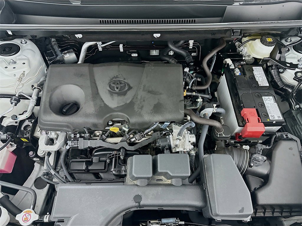 Used 2024 Toyota RAV4 XLE image 31