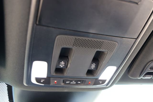 Certified 2025 Honda Pilot Black Edition image 26