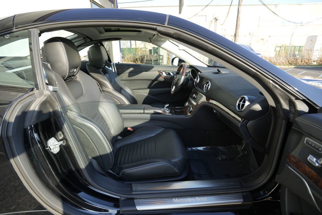 Used 2014 Mercedes-Benz SL 550 image 54
