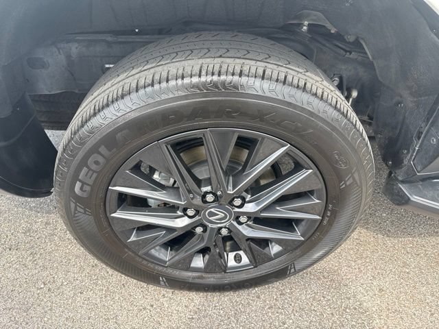 Used 2024 Lexus GX 550 w/ Cold Area Package AWD/4WD image 15