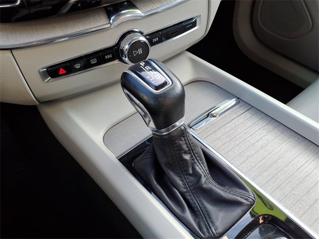 Used 2020 Volvo XC60 T5 Inscription image 23