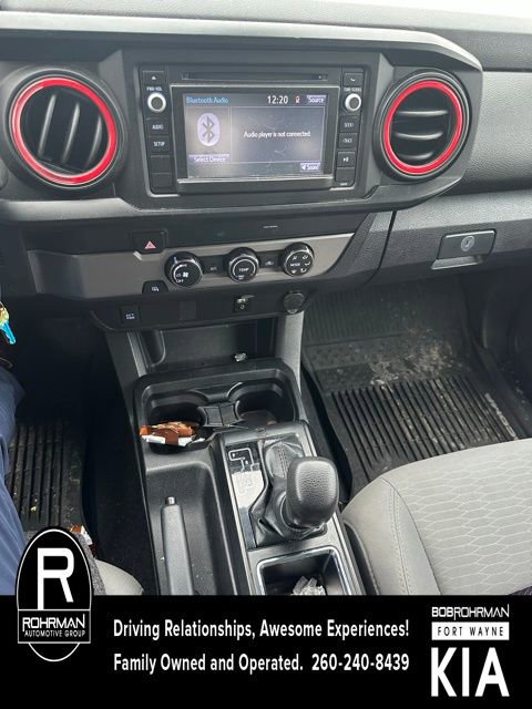 Used 2019 Toyota Tacoma SR image 11