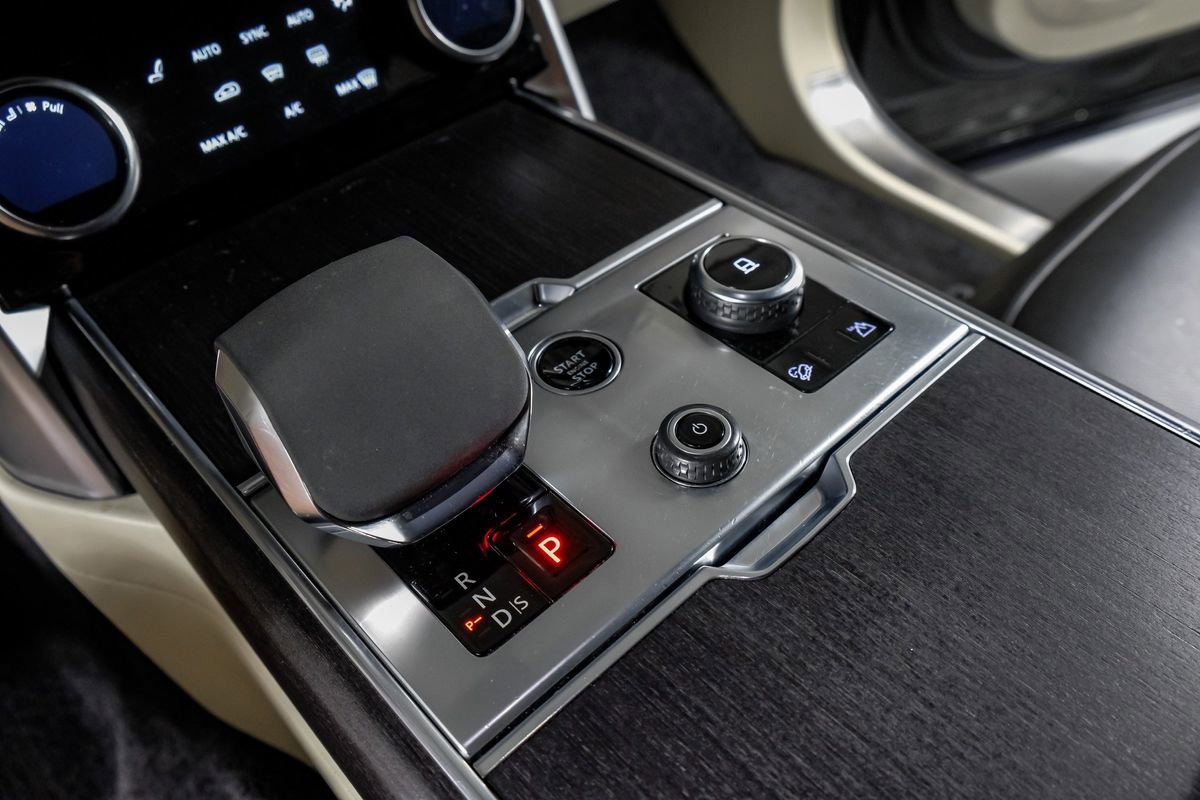 Used 2023 Land Rover Range Rover SE image 25