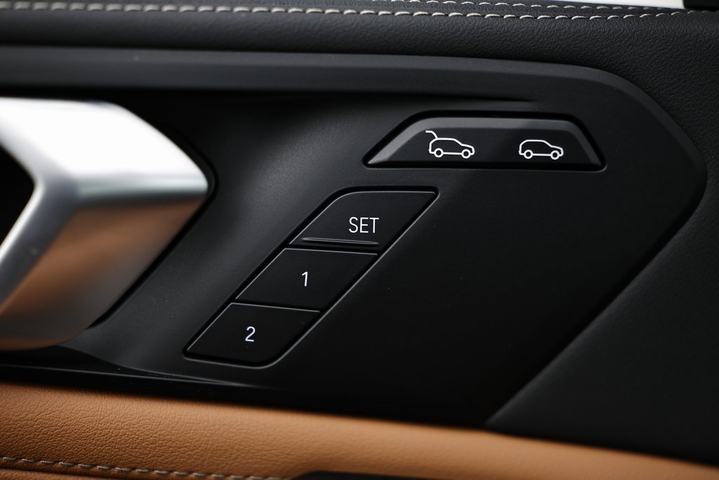 New 2026 BMW X6 xDrive40i w/ Premium Package image 16