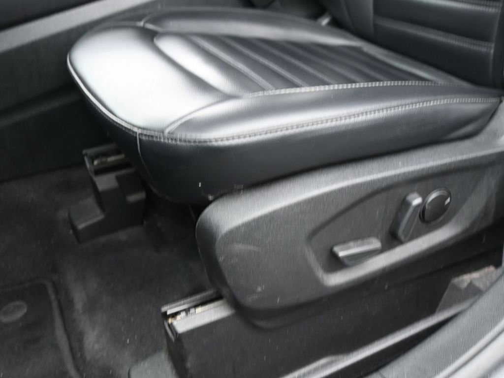 Used 2023 Ford Edge SEL image 22