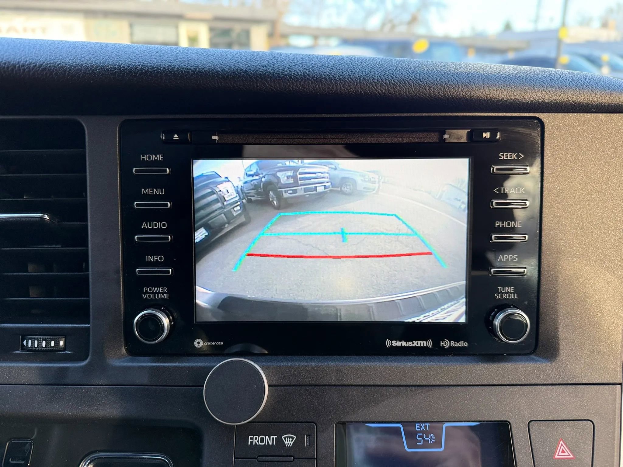 Used 2018 Toyota Sienna LE FWD image 31