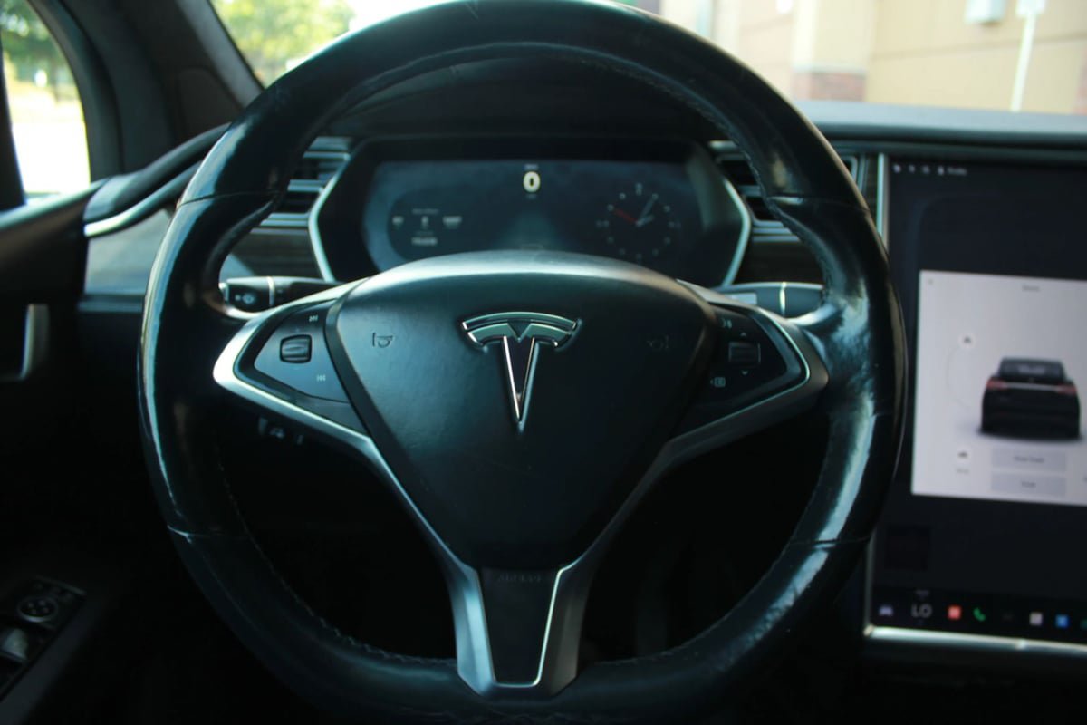 Used 2016 Tesla Model X 90D AWD/4WD image 21